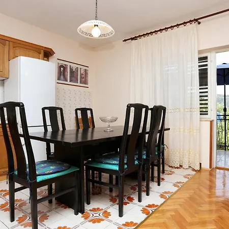 Апартаменты By The Sea Poljica, Trogir - 2034 Марина